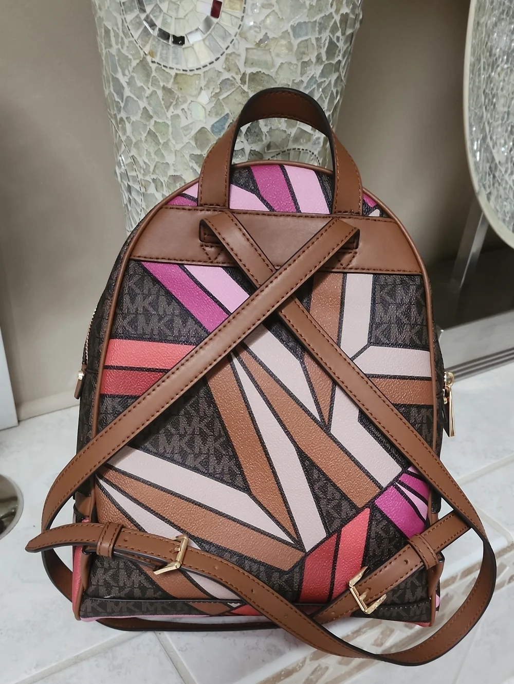 ‼️ONLY ONE!!‼️  🎒🤩 MICHAEL KORS Rhea Signature Medium Backpack 🎒🤩